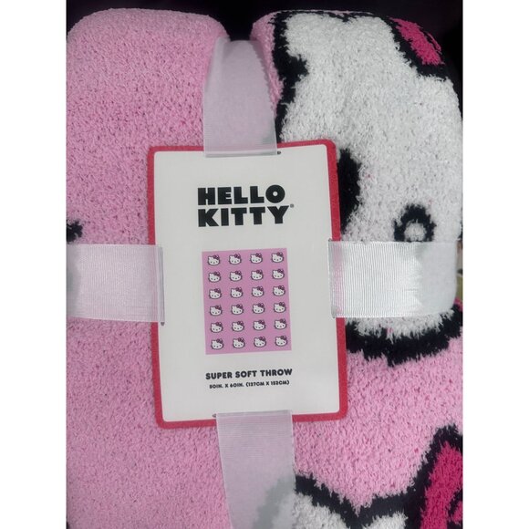 NWT Hello Kitty Super Soft Blanket Knit 50" x 60" Viral HTF - Picture 6 of 6